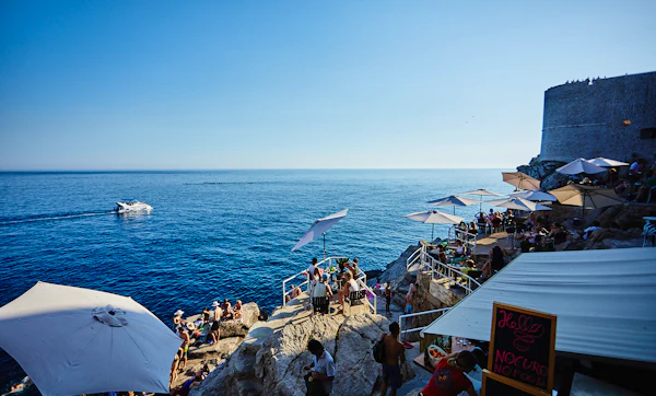 7 Bars In Dubrovnik That You Absolutely Must Drink At