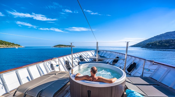 Singles Cruises for over 40’s