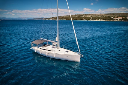 Incognito yacht charter in Makarska, Croatia